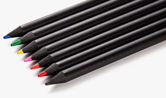 black wood color pencil set 